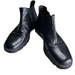 Salvatore Ferragamo Chelsea Boots Men 10D Black Calfskin Leather Made in Italy